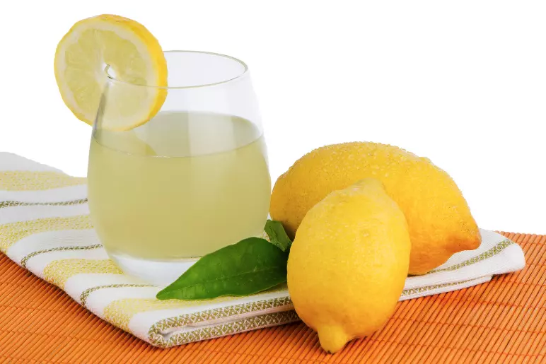 le jus de citron pour calmer la toux