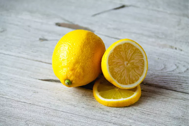 le citron contre les nausées et vomissements